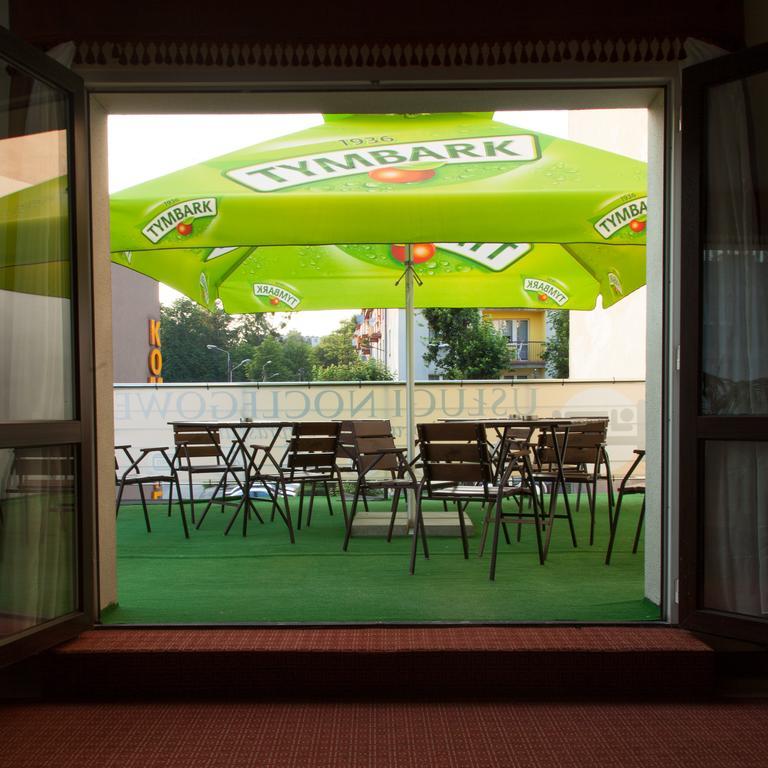 Hotel Ostrawa Wodzisław Śląski エクステリア 写真