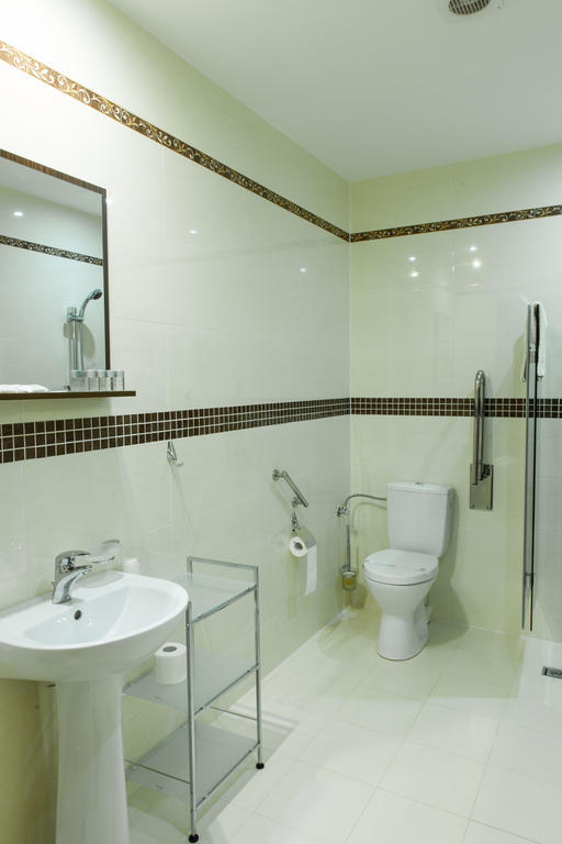 Hotel Ostrawa Wodzisław Śląski エクステリア 写真