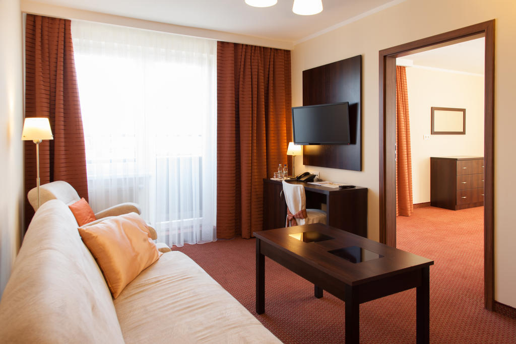 Hotel Ostrawa Wodzisław Śląski 部屋 写真