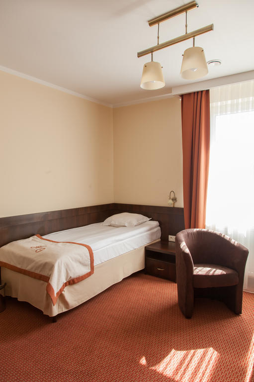 Hotel Ostrawa Wodzisław Śląski 部屋 写真