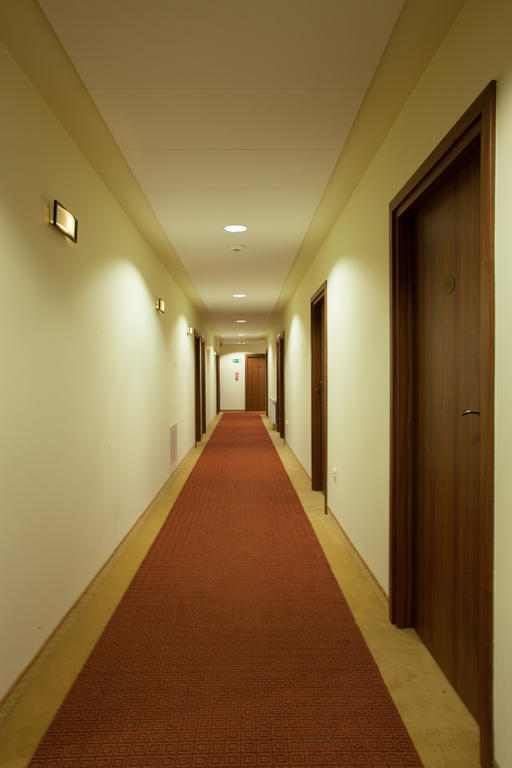 Hotel Ostrawa Wodzisław Śląski エクステリア 写真